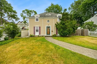 749 High St 1