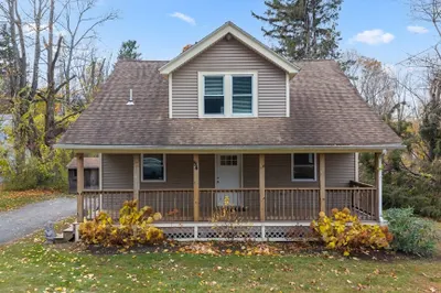 54 Maple St