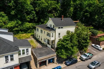 316 Rogers St 1