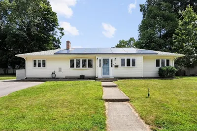 40 E Evergreen Rd