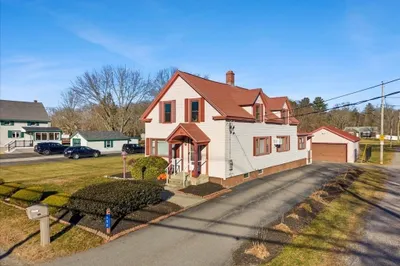 550 Middleboro Avenue