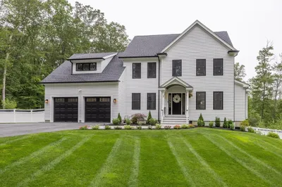 2 Ledgestone Rd 1