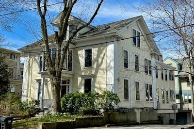 21 Lee Street #2R