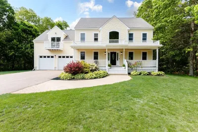 34 Purchase St 1
