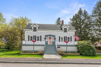 67 Pleasant St 1