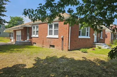 96 Chesterfield Ave