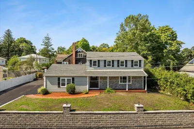 139 Ash St 1