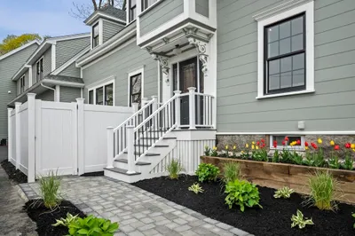 52 School St #1 1