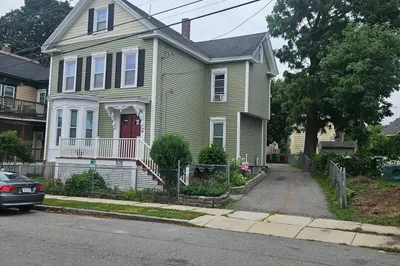 205 Stackpole Street 1