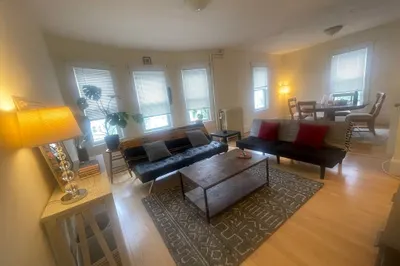 41 Hunnewell Ave #2