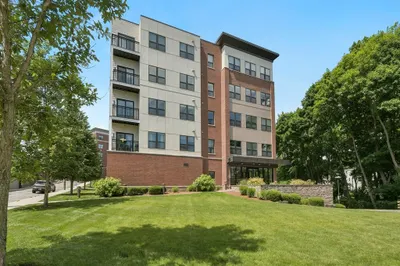 999 Hancock St #503