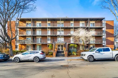 45 Oval Rd #36 1