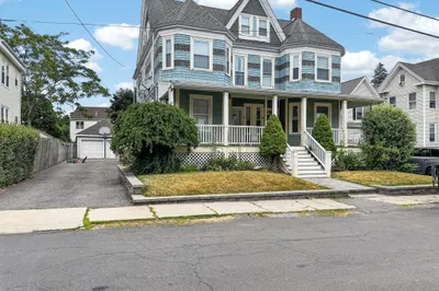 70 HolbRook Ave #R 1