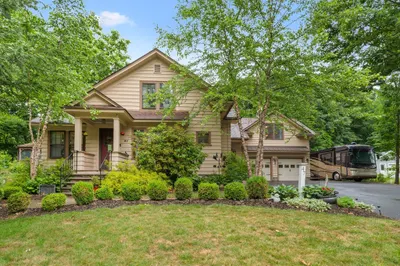 47 Bancroft Rd 1