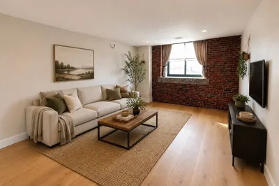 42 8th St #2318 1