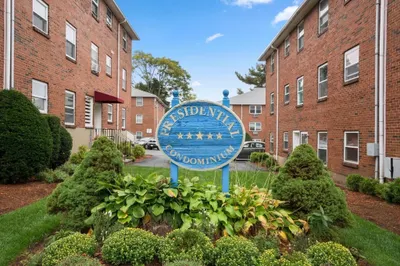 35 Montvale Avenue #3