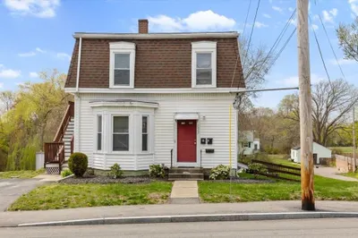 1067-1069 Front #4
