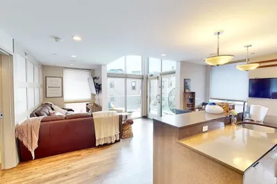 11 Dorchester St #403