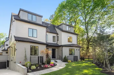 956 Walnut Street #7 1
