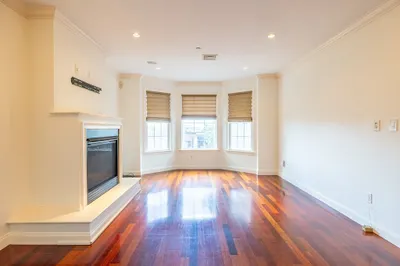 111 Fisher Ave #3