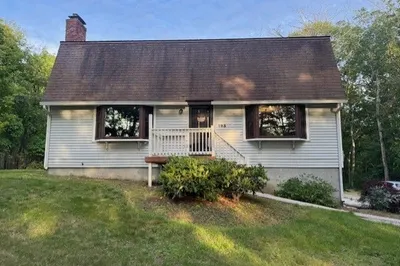 193 Williams St 1