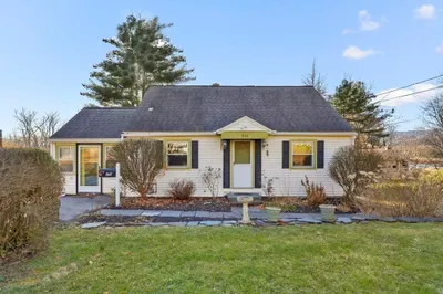 935 N Hoosac Rd 1