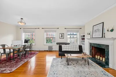 246 Beacon St #4A