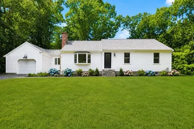 5 Candlewood Drive 1