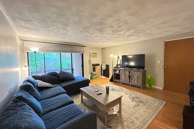 1191 Main Street #11