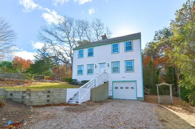 17 Windsor Ave 1