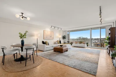 45 Longwood Ave #801