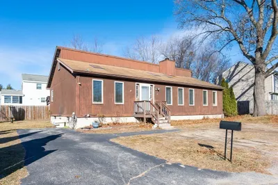 17 Cunningham St