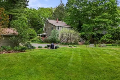 68 Claybrook Rd 1