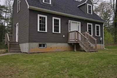 7 Davis Rd 1