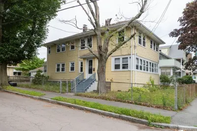 70 Hobart Street #1
