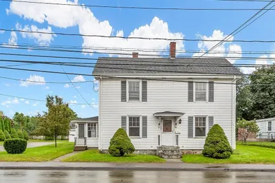 251 Calvary St 1