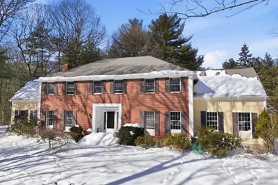 253 Highland St 1