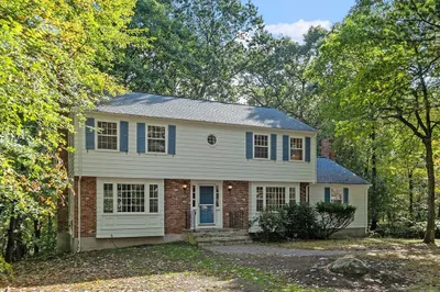24 Kathleen Dr