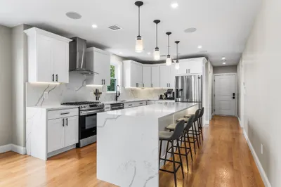 170 Bradford St #3 1