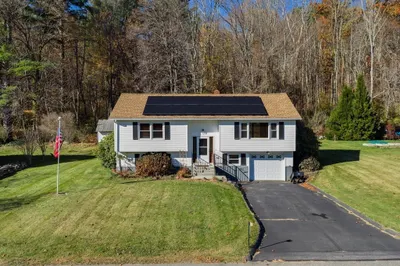 36 Berkshire Cir 1