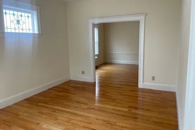62 Summit Ave #2