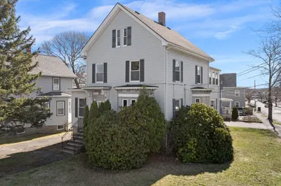 495 Central St 1