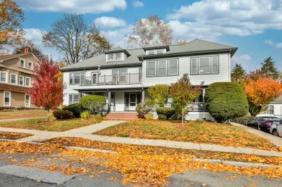 9 Avon St #2