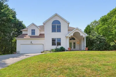 250 Palisades Cir 1