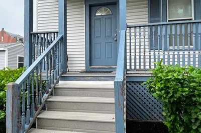 805 Second St #2W 1
