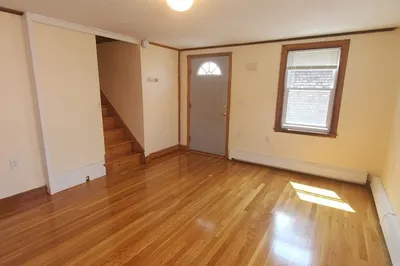 1 Oak St #1