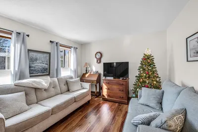 160 Hillside Rd #5