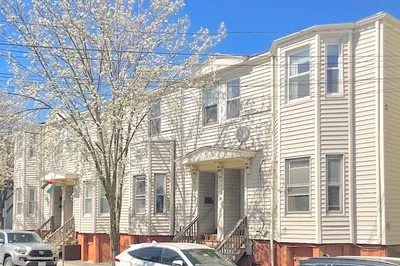 13-19 Houghton St 1