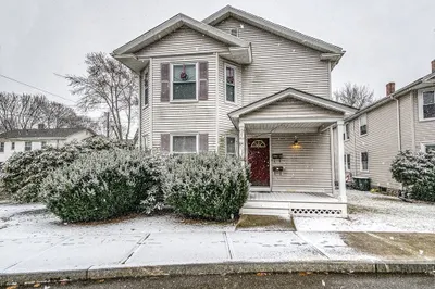 84 Crescent Street