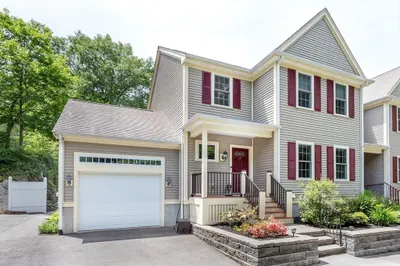 14 Endicott Place #14 1